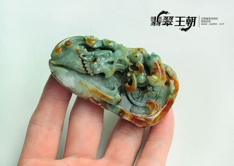 (超值推荐)糯冰种黄翡缅甸翡翠望子成龙挂件