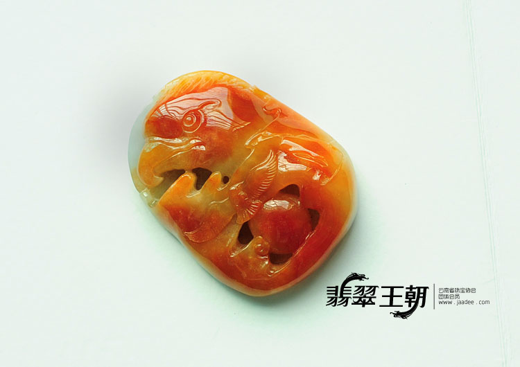 糯冰种红翡缅甸翡翠鹰头挂件