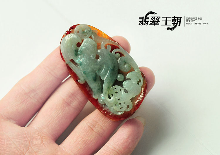 冰种红翡飘花缅甸翡翠福在眼前挂件