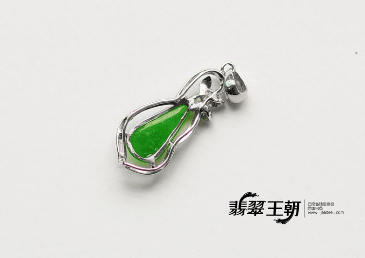 冰种阳绿满绿缅甸翡翠水滴胸坠