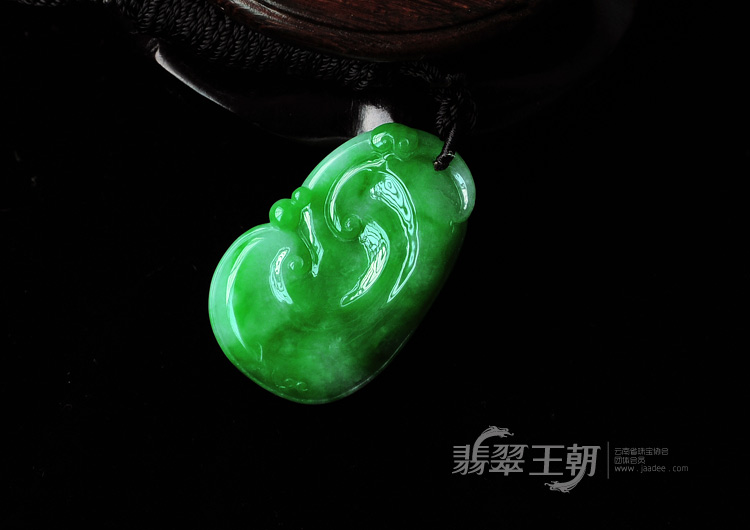 糯冰种阳绿满绿缅甸翡翠如意挂件
