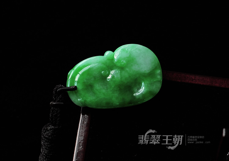 糯冰种阳绿满绿缅甸翡翠如意挂件