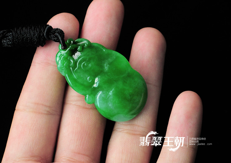 糯冰种阳绿满绿缅甸翡翠如意挂件