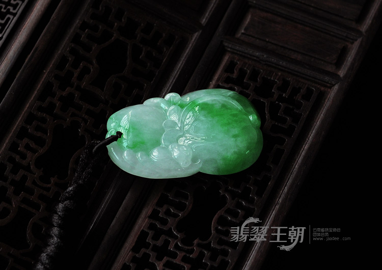 冰种翠色缅甸翡翠福禄寿挂件