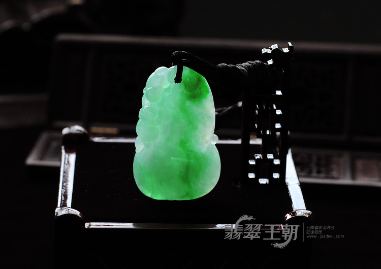 冰种翠色缅甸翡翠福禄寿挂件