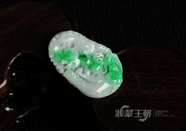 糯冰种飘翠缅甸翡翠貔貅献福挂件
