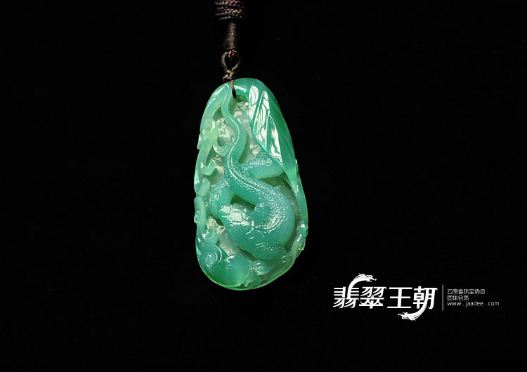 冰种蓝晴水缅甸翡翠今非昔比挂件