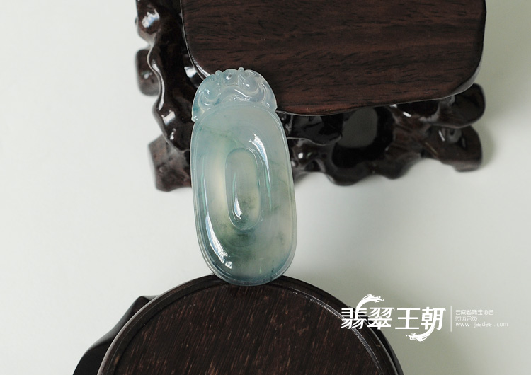 冰玻种飘花缅甸翡翠福在眼前挂件