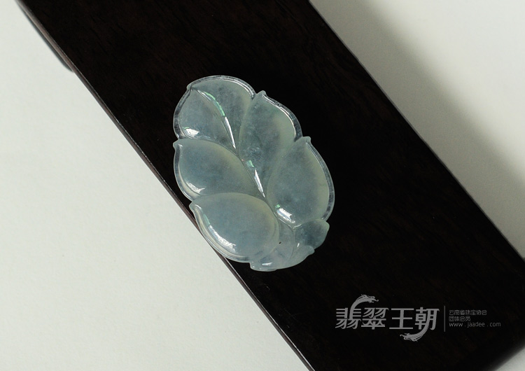 冰种飘花缅甸翡翠叶子挂件