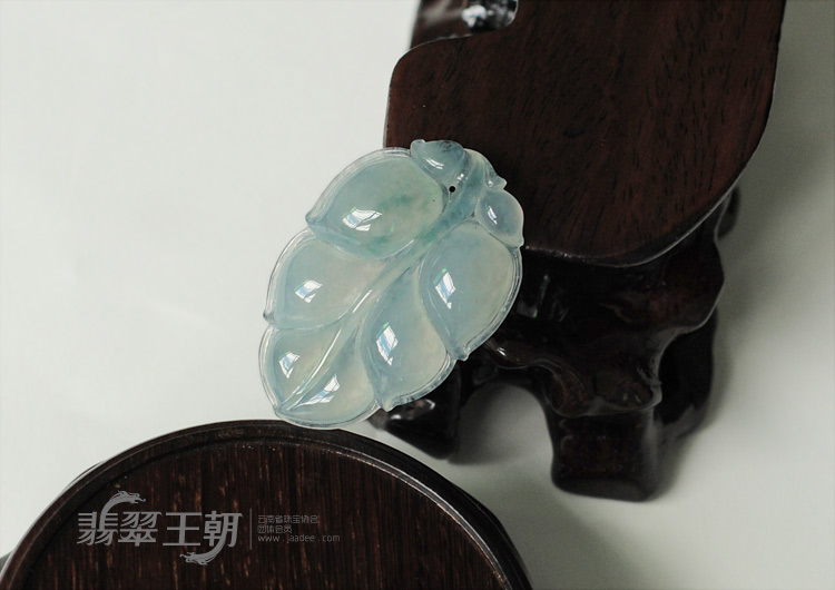 冰种飘花缅甸翡翠叶子挂件