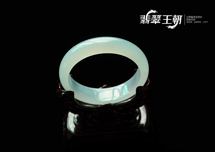 冰种晴水缅甸翡翠手镯(56.6)