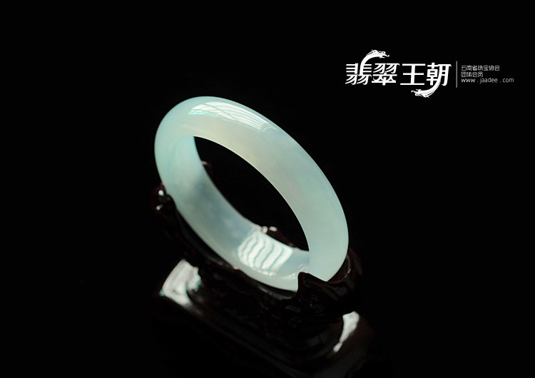 冰种晴水缅甸翡翠手镯(56.6)