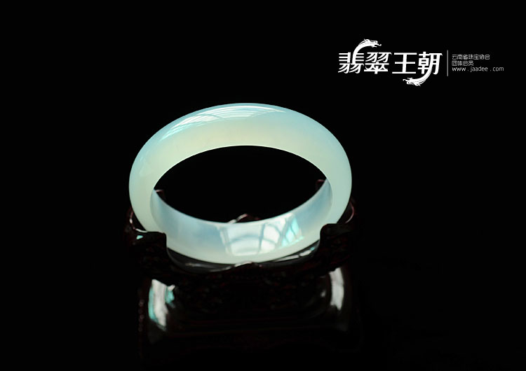 冰种晴水缅甸翡翠手镯(57.6)