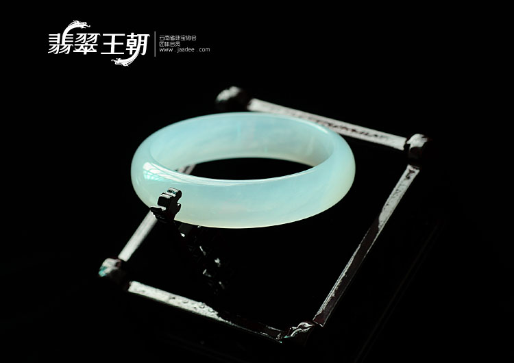 冰种晴水缅甸翡翠手镯(57.6)