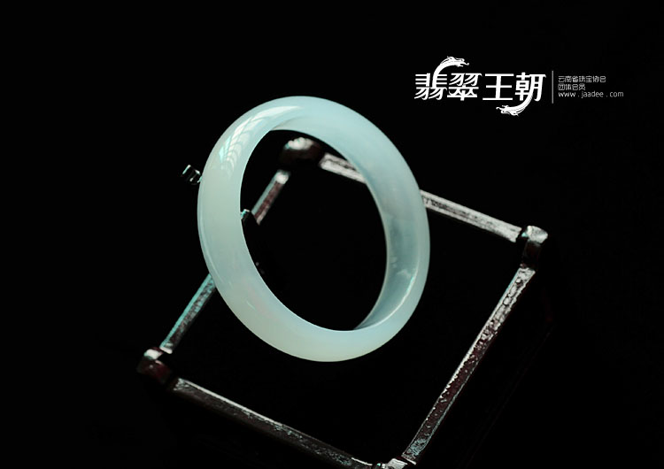 冰种晴水缅甸翡翠手镯(57.6)