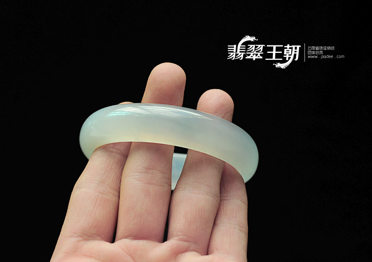 冰种晴水缅甸翡翠手镯(57.6)