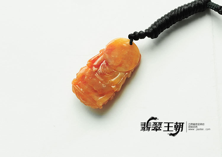糯冰种红翡缅甸翡翠关公挂件