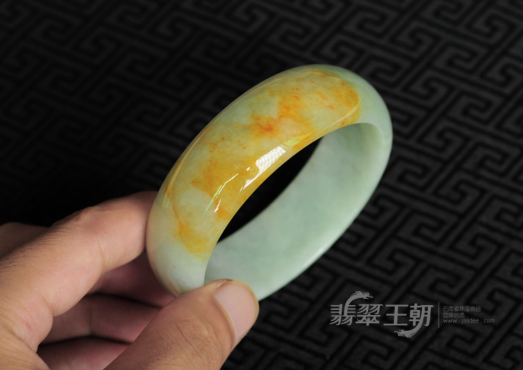 糯冰种黄翡缅甸翡翠手镯(61.4)