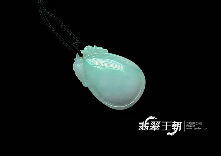 糯冰种春带彩缅甸翡翠水滴挂件