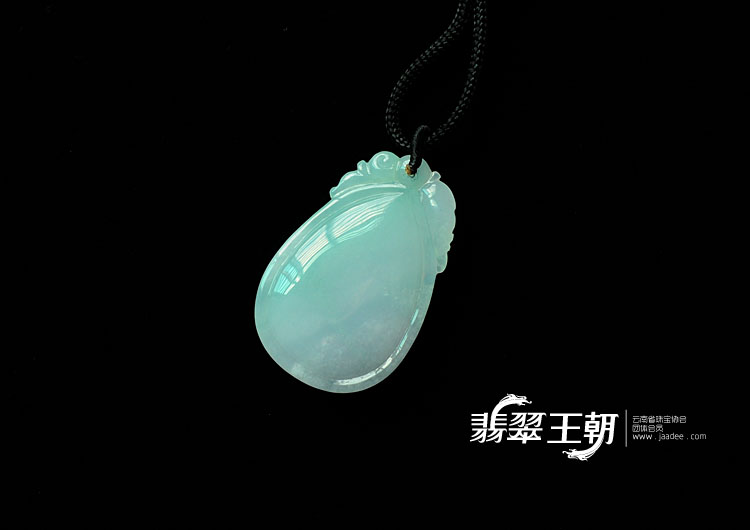 糯冰种春带彩缅甸翡翠水滴挂件