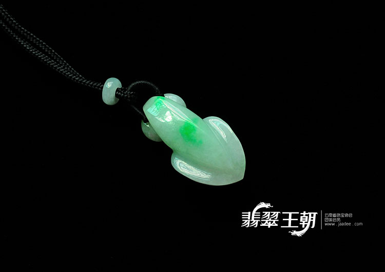 糯冰种翠色缅甸翡翠心心相映挂件