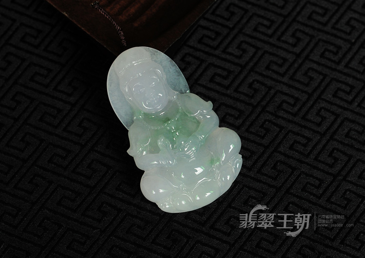 糯冰种飘花缅甸翡翠观音挂件