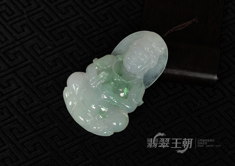 糯冰种飘花缅甸翡翠观音挂件