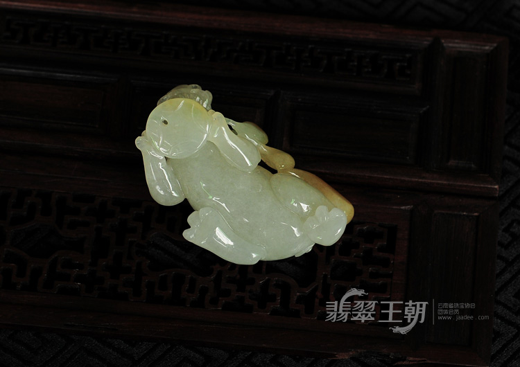 糯冰种黄翡晴水缅甸翡翠貔貅挂件