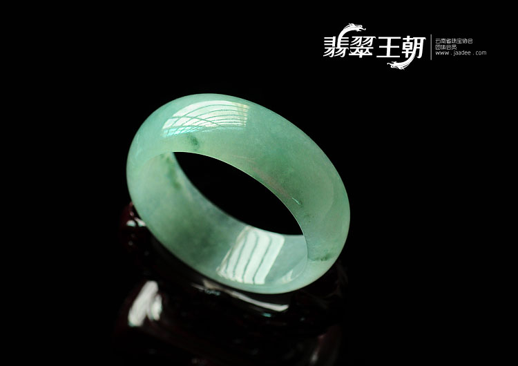 冰种飘花缅甸翡翠手镯(56.9)