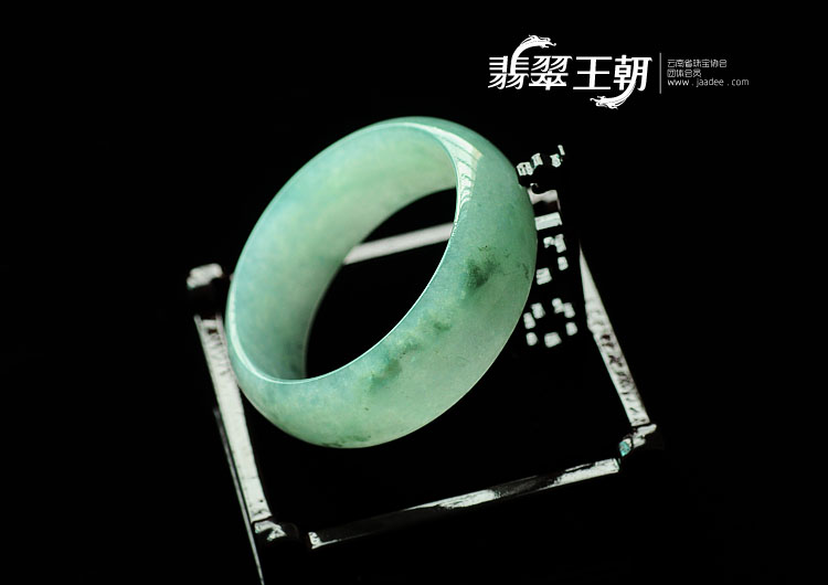 冰种飘花缅甸翡翠手镯(56.9)