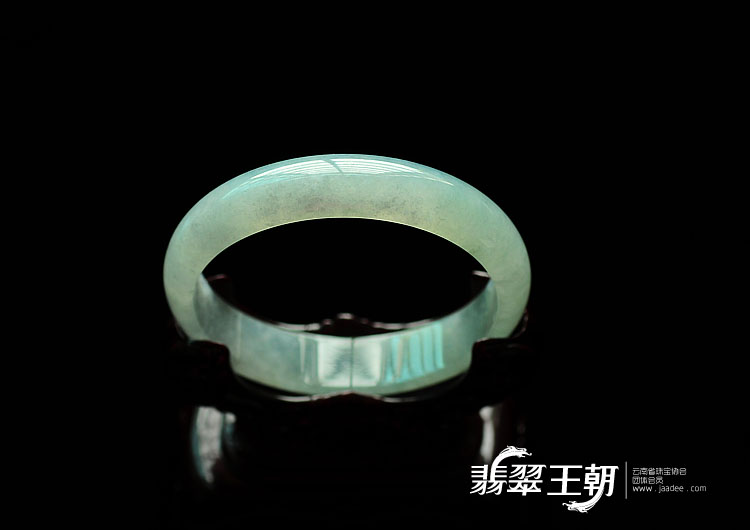 冰种淡晴水缅甸翡翠手镯(61.4)