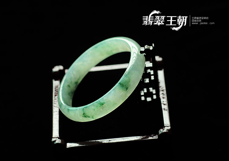 冰种飘花缅甸翡翠手镯(61.2)