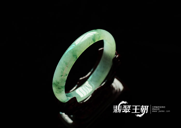 冰种飘花缅甸翡翠手镯(62.7)