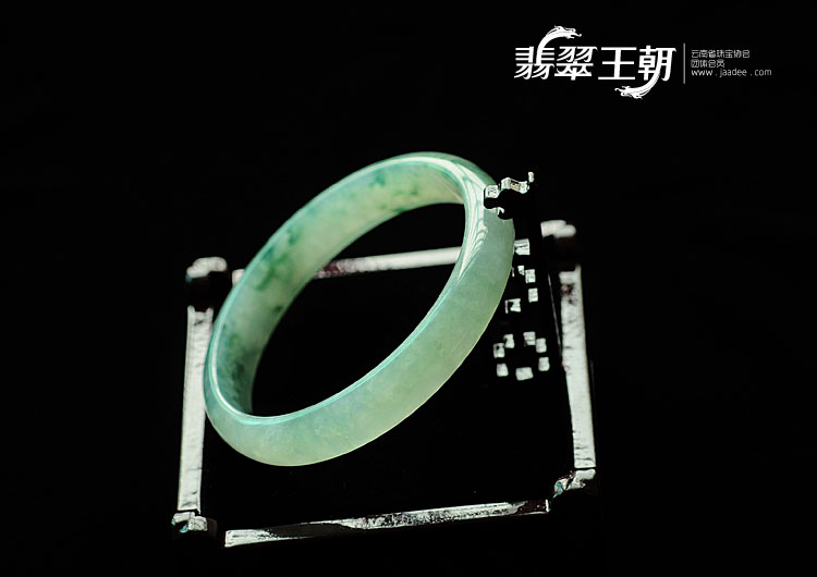 冰种飘花缅甸翡翠手镯(62.7)