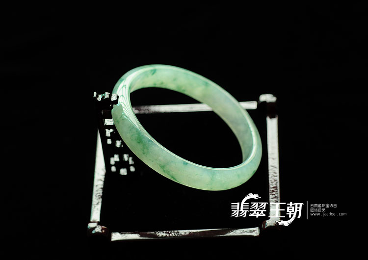 冰种飘花缅甸翡翠手镯(60)
