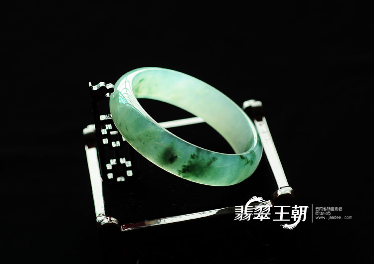 冰种飘花缅甸翡翠手镯(58.1)