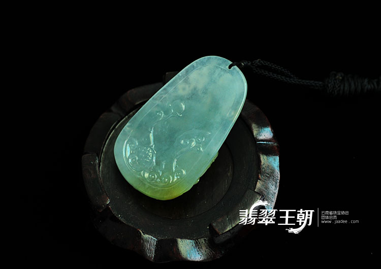 冰种晴水黄翡缅甸翡翠观音挂件