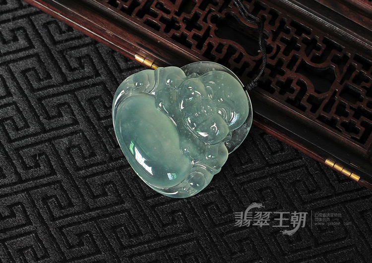 冰种晴水缅甸翡翠玉佛挂件