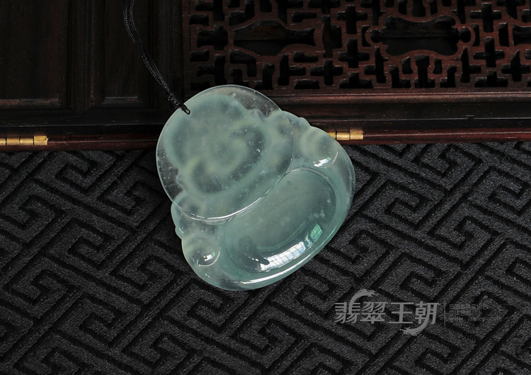 冰种晴水缅甸翡翠玉佛挂件