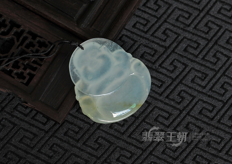 冰种淡黄翡缅甸翡翠玉佛挂件