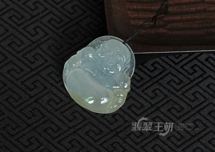 冰种淡黄翡缅甸翡翠玉佛挂件