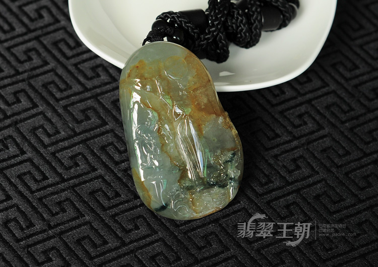 冰种黄翡飘花缅甸翡翠“望庐山瀑布”挂件