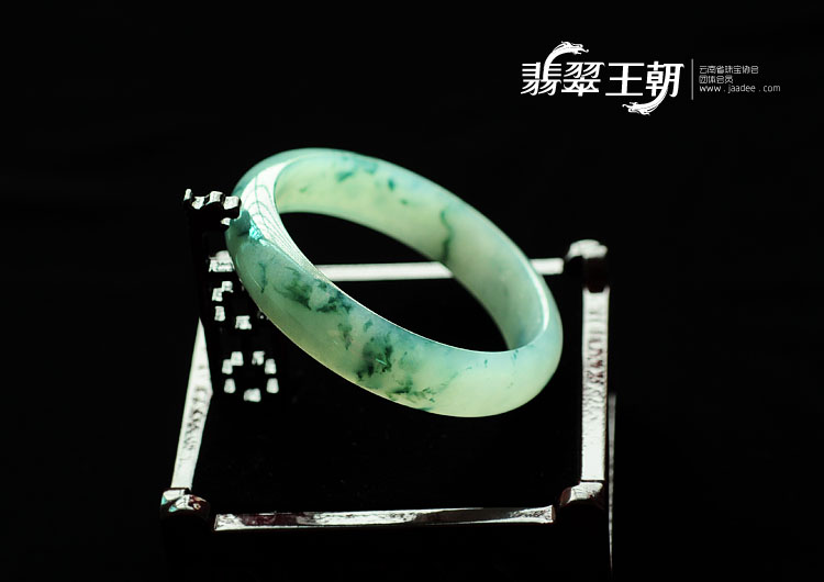 冰种飘花缅甸翡翠手镯(58.4mm)