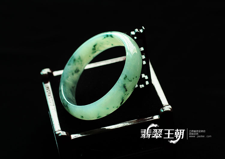 冰种飘花缅甸翡翠手镯(57.1mm)
