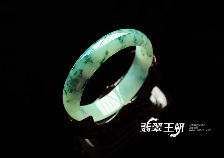 冰种飘花缅甸翡翠手镯(58.8mm)