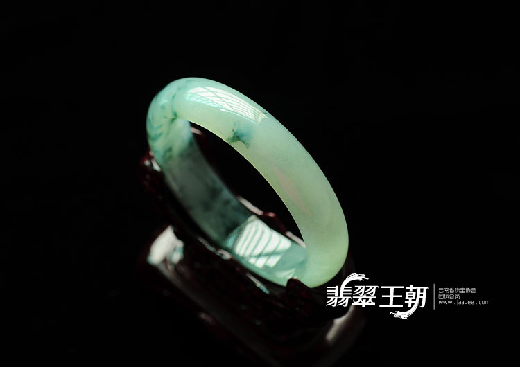 冰种飘花缅甸翡翠手镯(58.8mm)