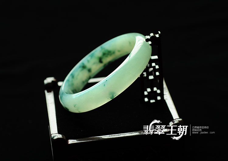 冰种飘花缅甸翡翠手镯(58.8mm)
