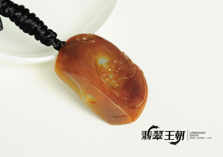 糯冰种红黄翡缅甸翡翠仿古龙凤呈祥挂件