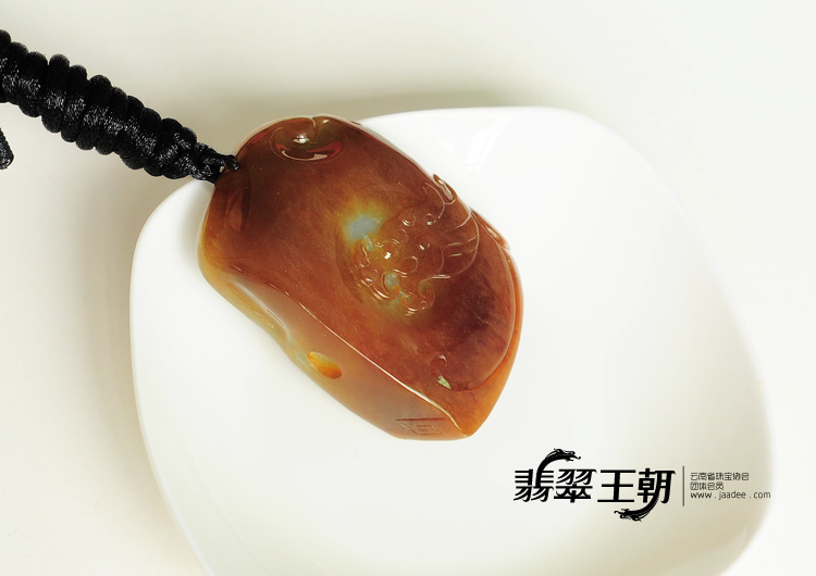糯冰种红黄翡缅甸翡翠仿古龙凤呈祥挂件
