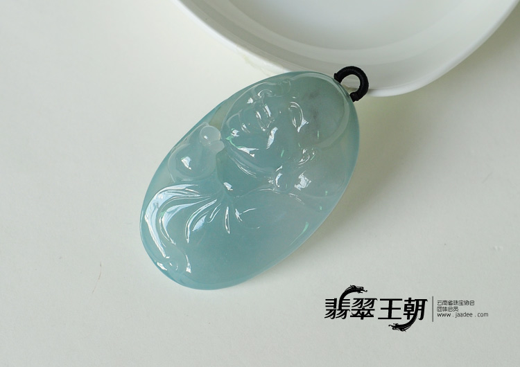 冰种蓝晴水缅甸翡翠佛头挂件